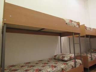 Хостелы Hostel Artem Киев Спальное место на двухъярусной кровати в общем номере для мужчин и женщин-5