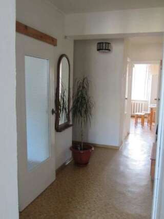 Хостелы Hostel Artem Киев Спальное место на двухъярусной кровати в общем номере для мужчин и женщин-3