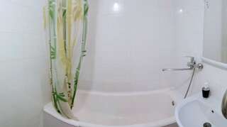 Хостелы Hostel Artem Киев Спальное место на двухъярусной кровати в общем номере для мужчин и женщин-7